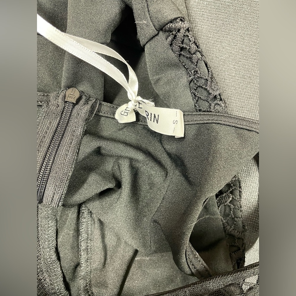 Sleeveless lace black evening dress - Picture 8 of 8